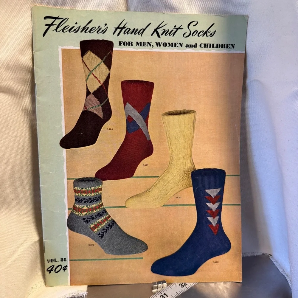 Vintage Pattern Booklet Fleisher Hand‎ Knit Socks Vol 86 Men Women Kids Argyle